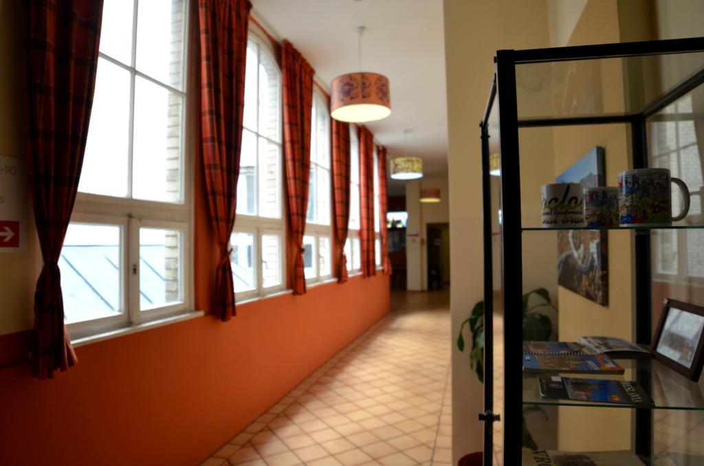 The One Hostel Вроцлав Екстериор снимка