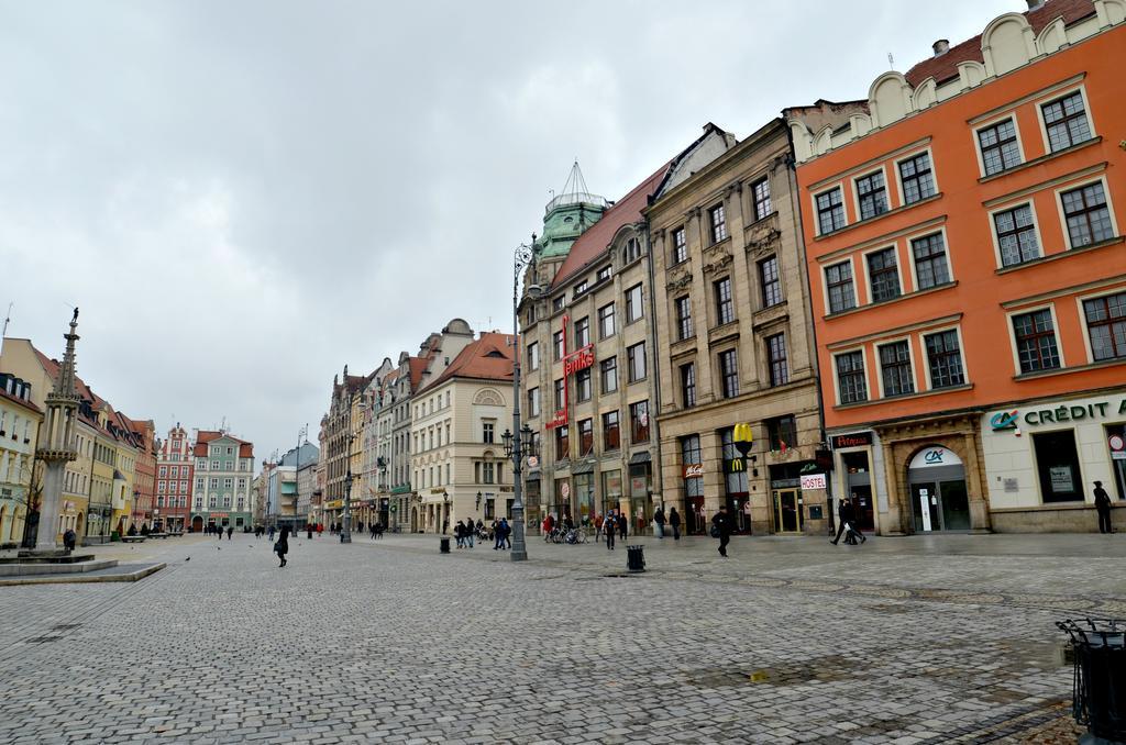 The One Hostel Вроцлав Екстериор снимка