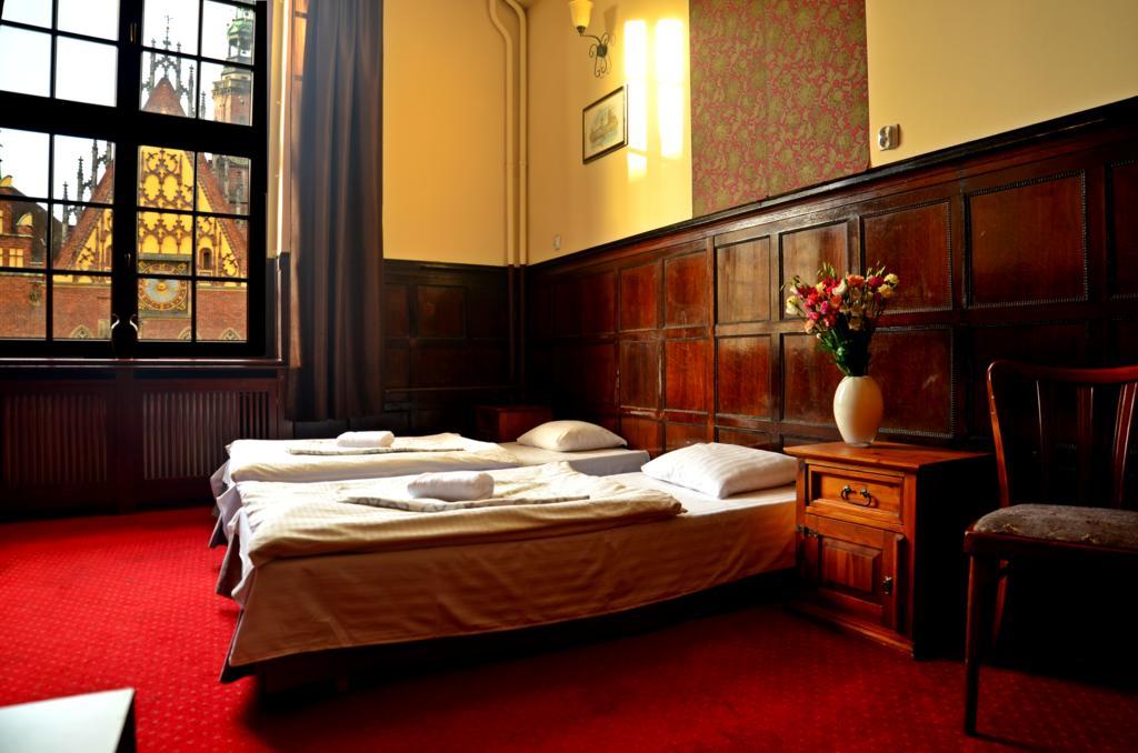 The One Hostel Вроцлав Екстериор снимка