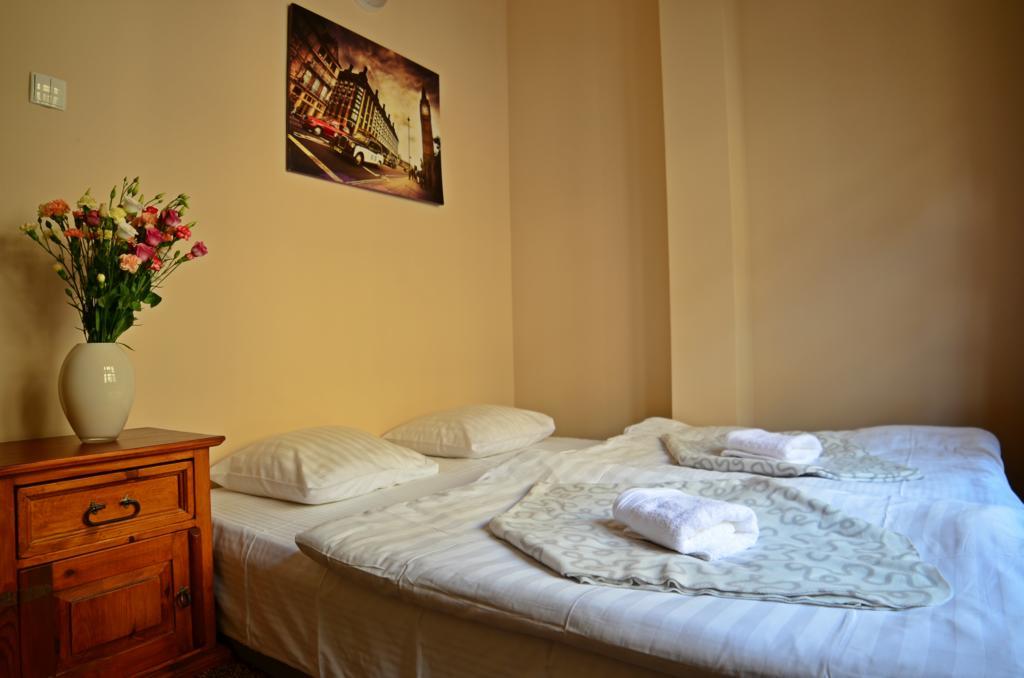 The One Hostel Вроцлав Екстериор снимка